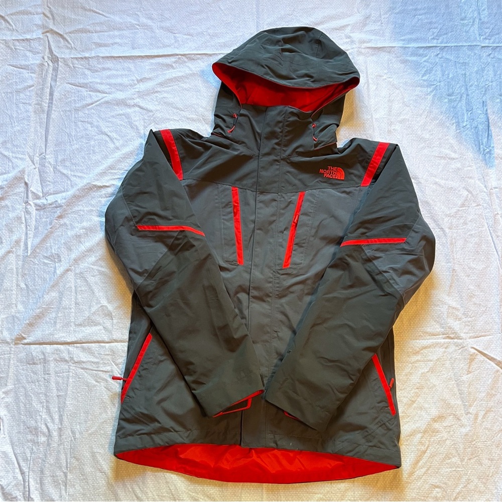 The North Face Men's Grey and Red Hooded 3 Way Hyvent Mountain Jacket Size S - Picture 2 of 11